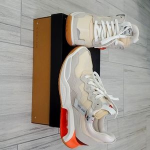 Tan Air Jordan Jumpman MA2 size 10.